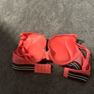 Victoria Secret Bombshell push up bra